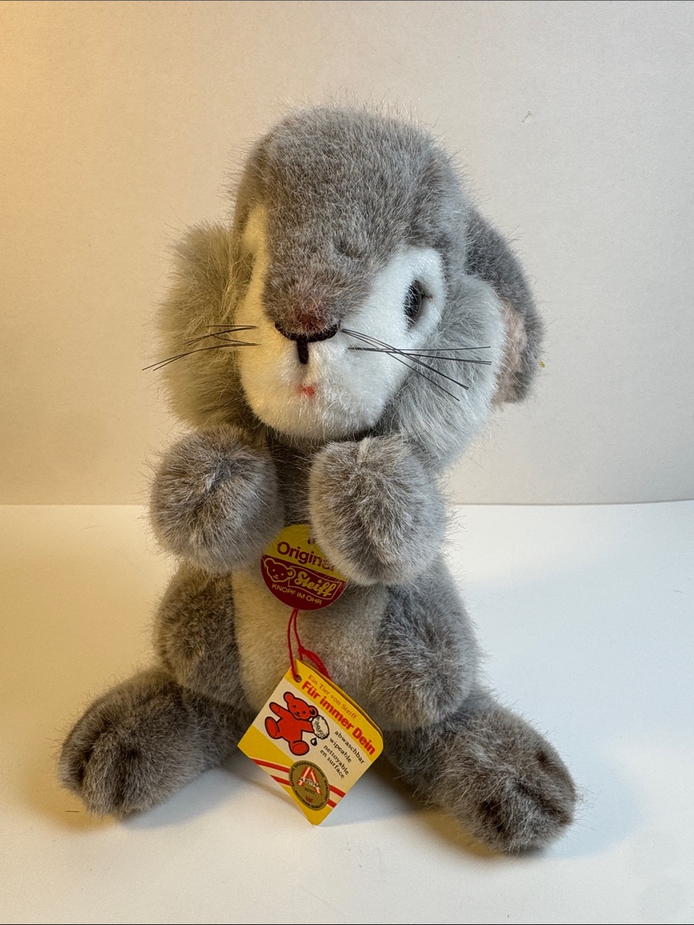 Vintage Steiff Original Sonny the Rabbit #2960/22 with tags